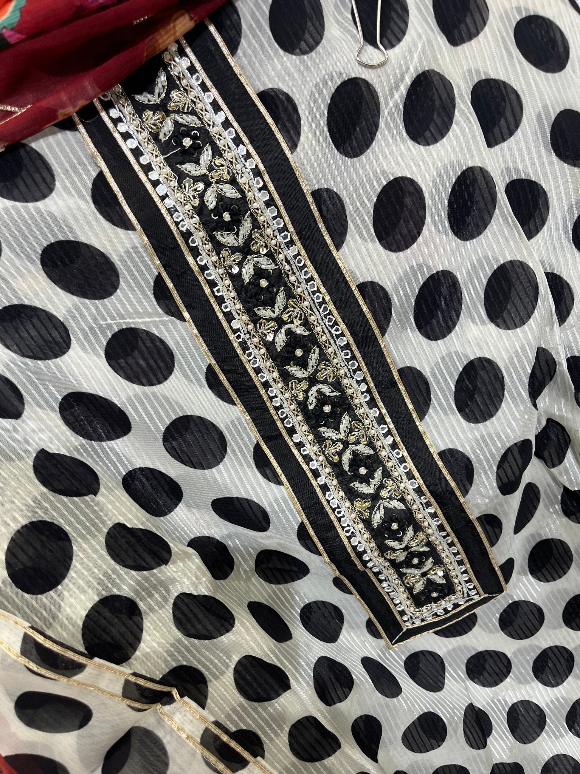 Unstitched Glass Organza Salwar Suit